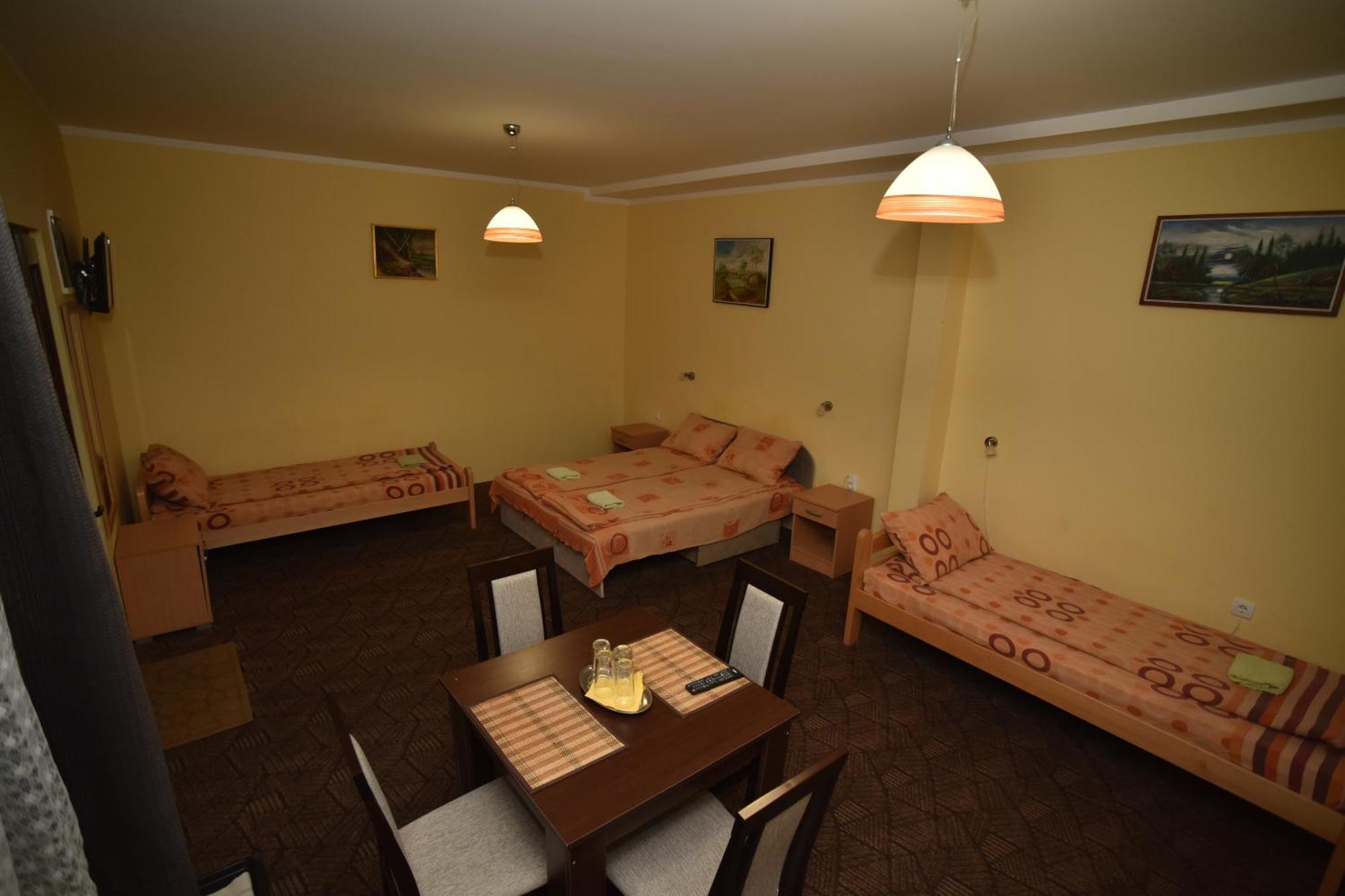Eco Rural Tourism Association Skorenovac Hotel Buitenkant foto